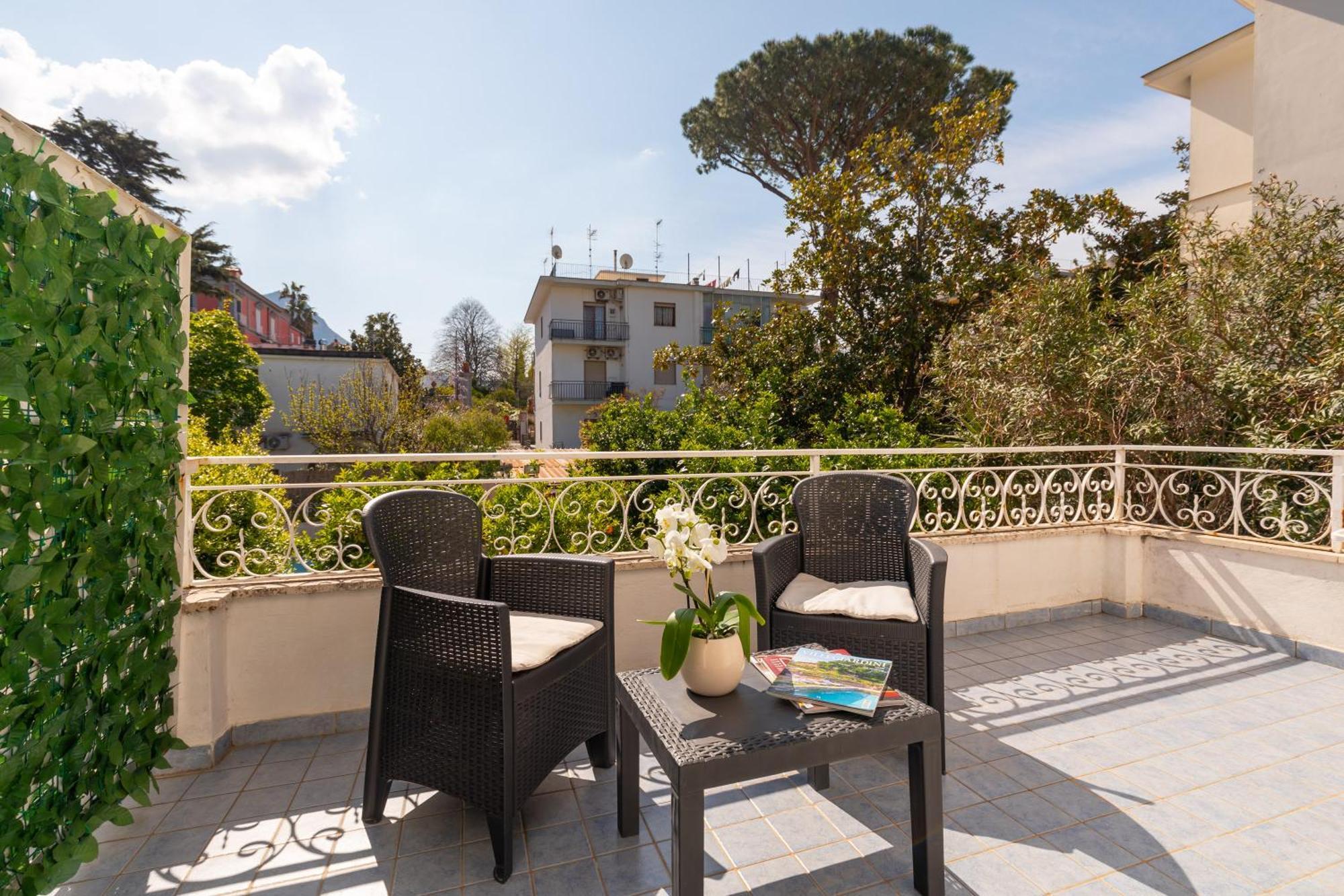 Yourhome - Villa Sorrento Meta Exterior photo